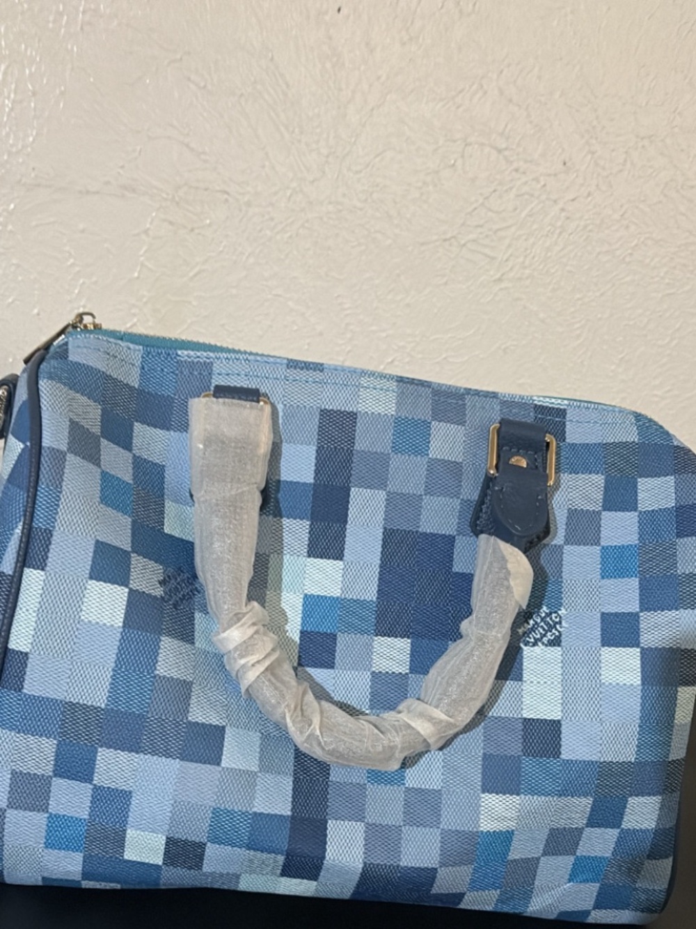 LV